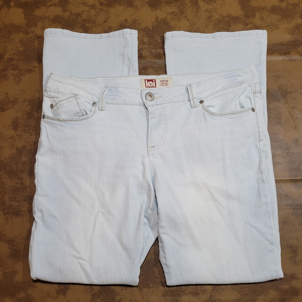 lei Ashley Lowrise Slim Boot Cut Jeans